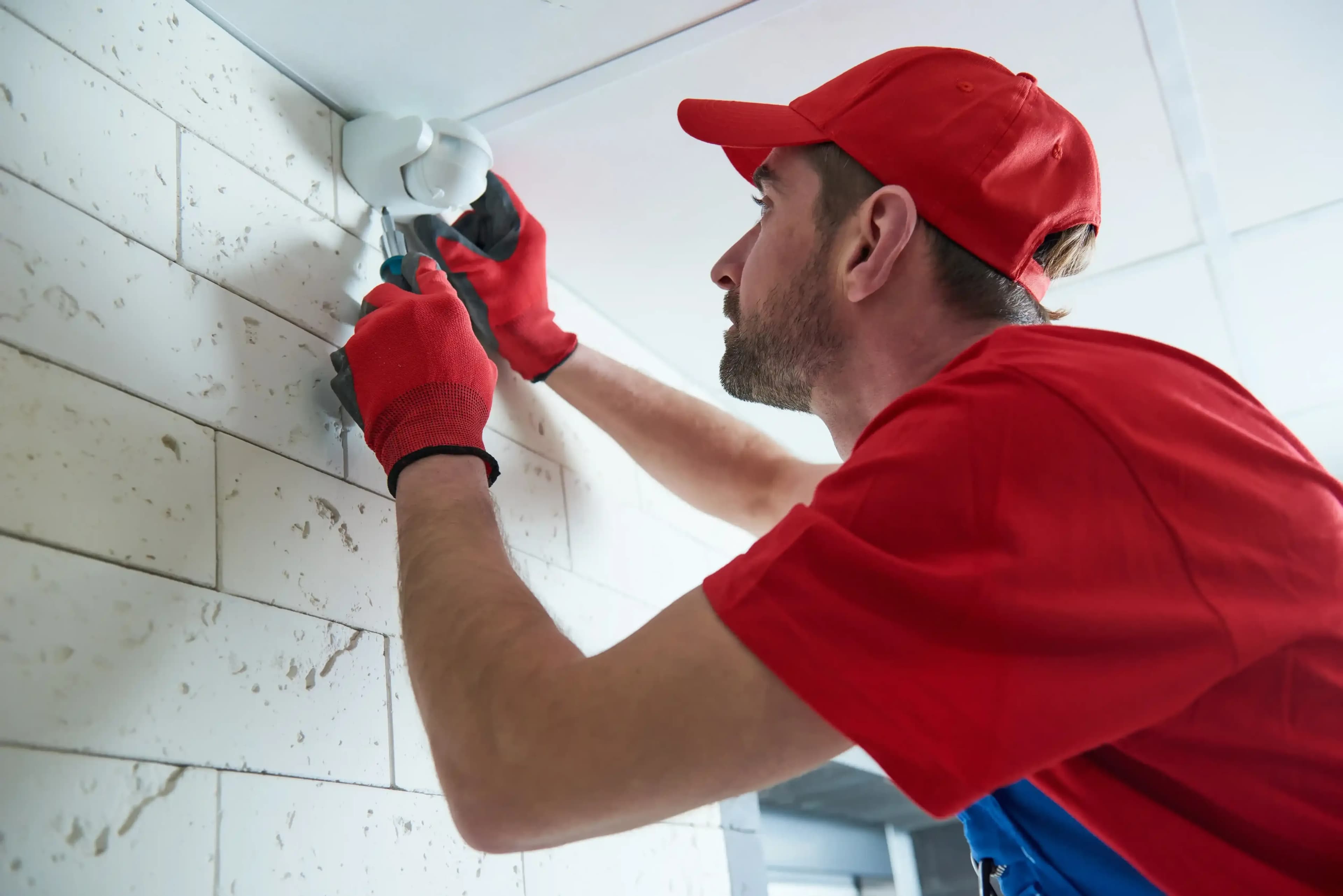 Installer ou remplacer un détecteur de mouvement